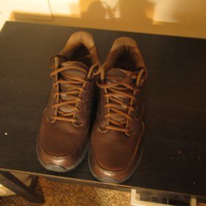 New Balance Walking Shoes 11